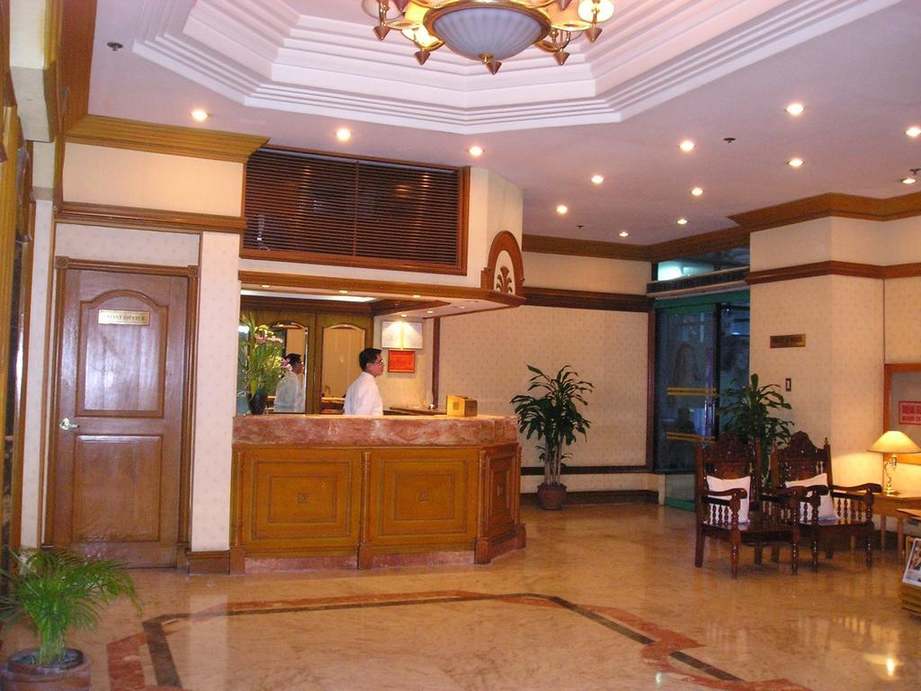 Citadel Inn Makati Makati City Exterior photo