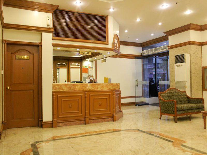 Citadel Inn Makati Makati City Exterior photo